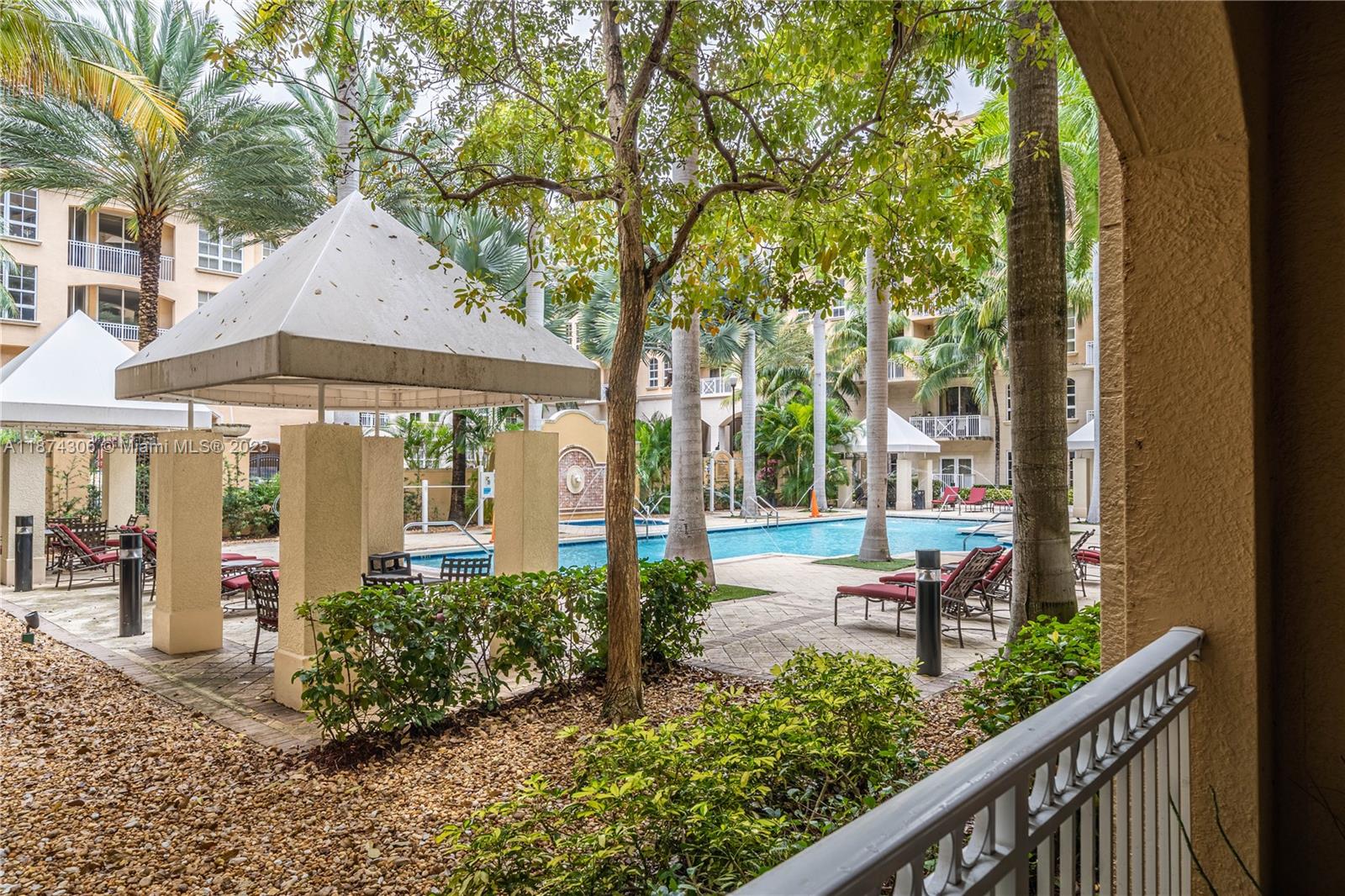 Photo of 3001 185th St  #116, Aventura, Florida, 33180 - 