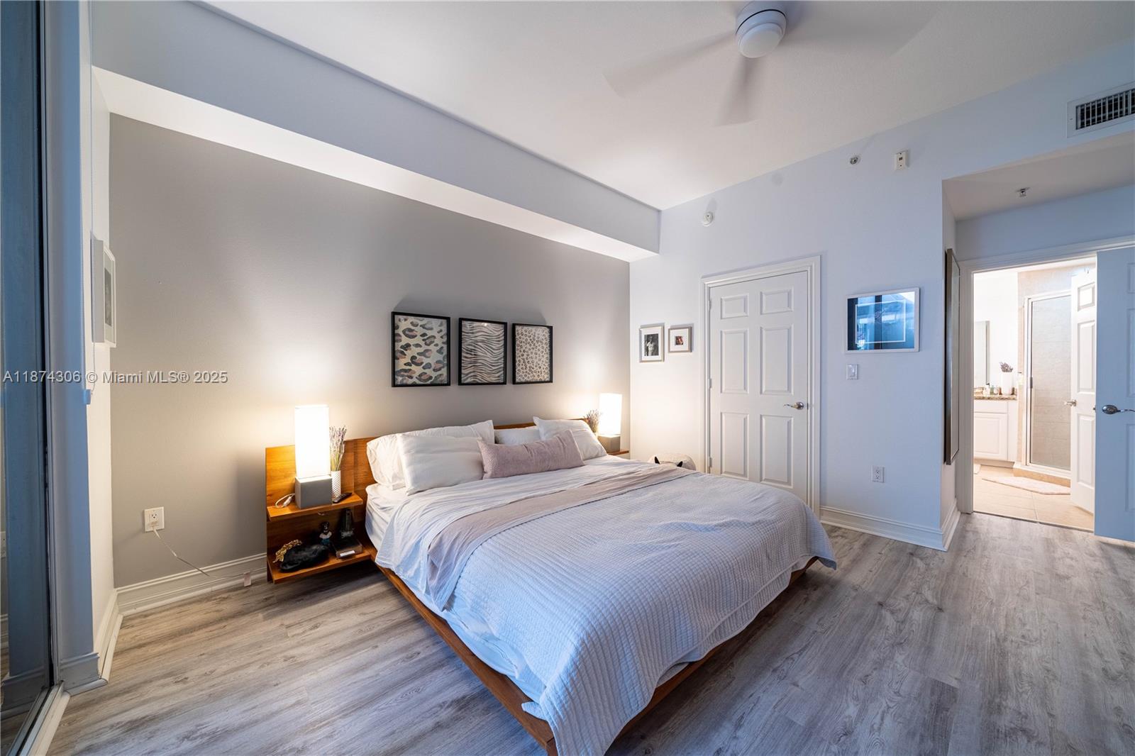 Photo of 3001 185th St  #116, Aventura, Florida, 33180 - 
