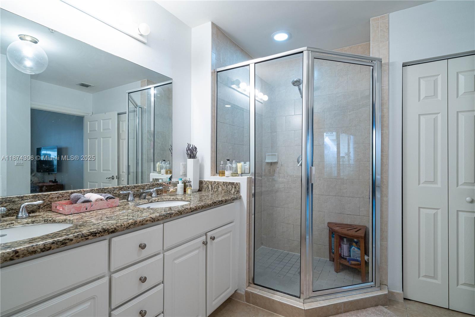 Photo of 3001 185th St  #116, Aventura, Florida, 33180 - 