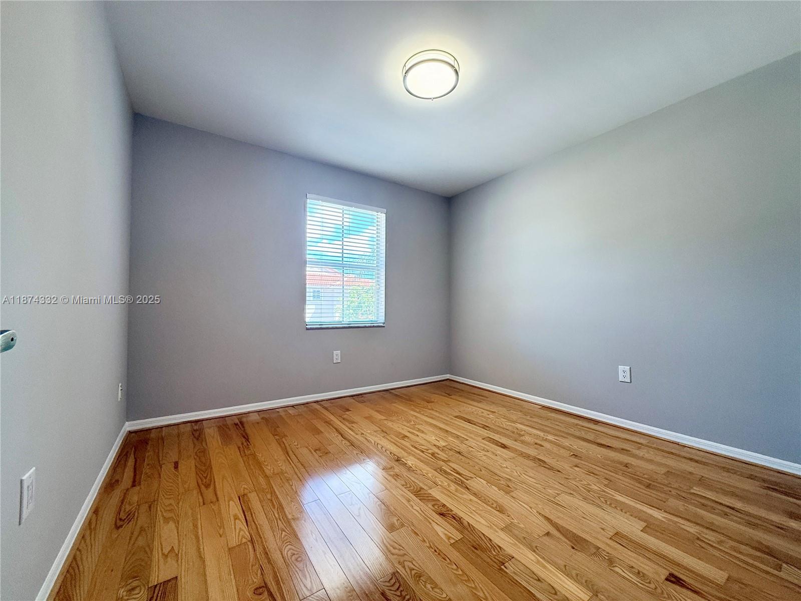 Photo of 1140 Oysterwood St  (1140), Hollywood, Florida, 33019 - 