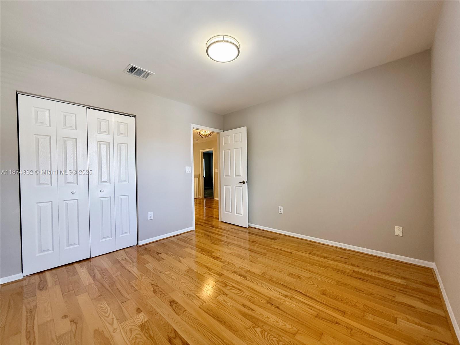 Photo of 1140 Oysterwood St  (1140), Hollywood, Florida, 33019 - 