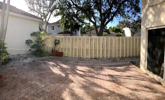 Photo of 1140 Oysterwood St  (1140), Hollywood, Florida, 33019 - 