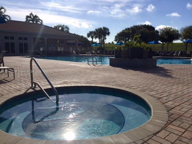 Photo of 1140 Oysterwood St  (1140), Hollywood, Florida, 33019 - 