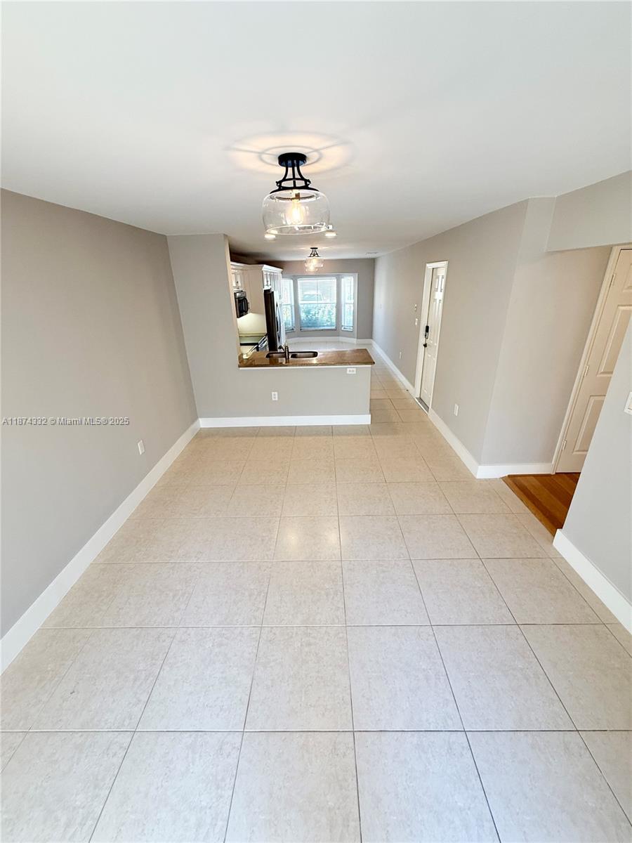 Photo of 1140 Oysterwood St  (1140), Hollywood, Florida, 33019 - 