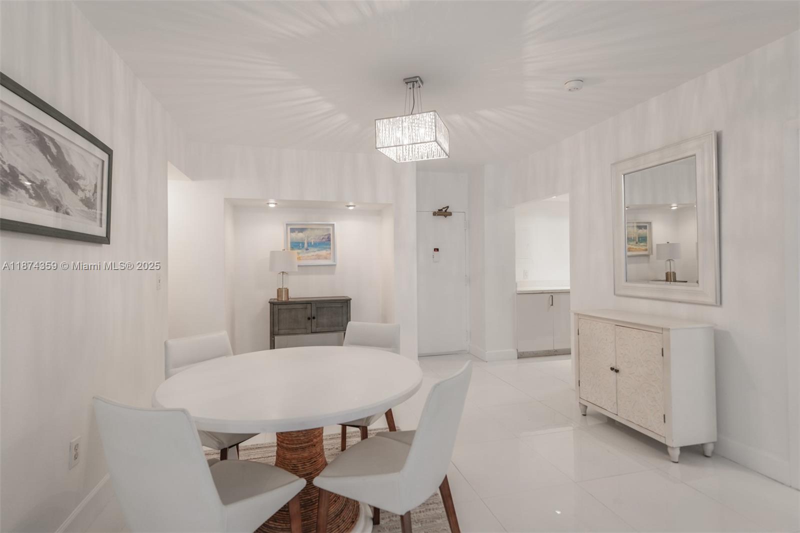 PHA 1 / 2 870 sq. ft. $ 2025-10-01 0 Photo