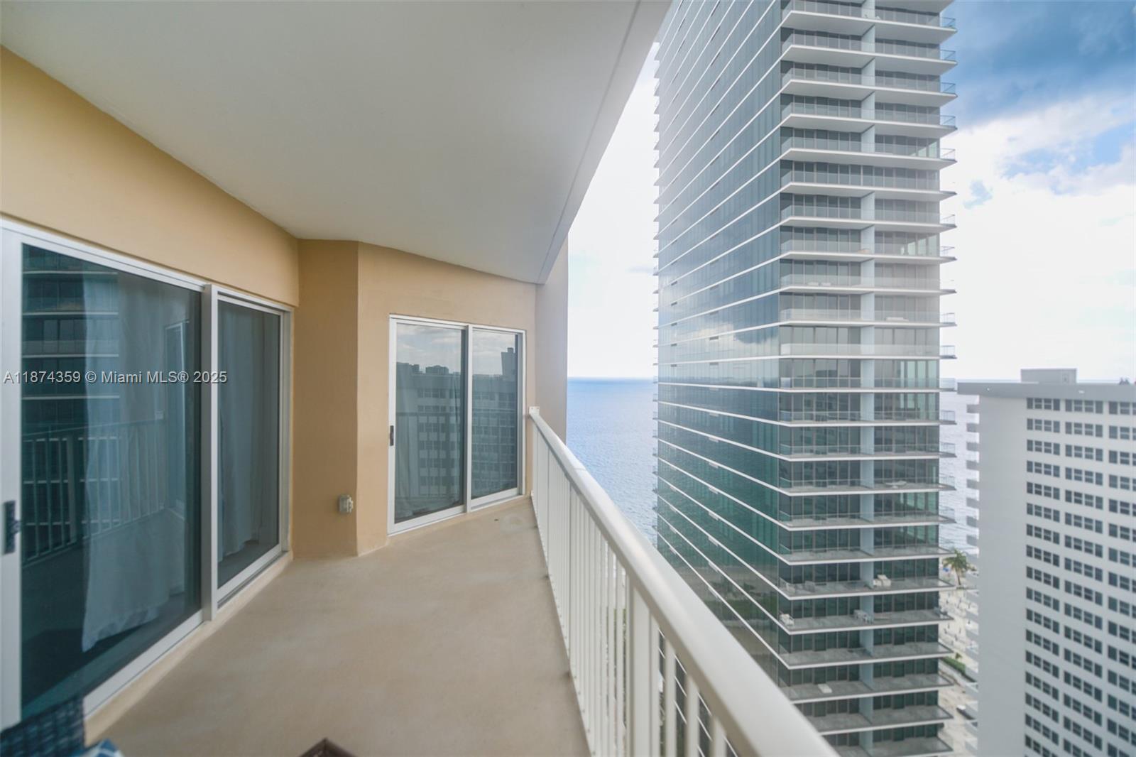 PHA 1 / 2 870 sq. ft. $ 2025-10-01 0 Photo