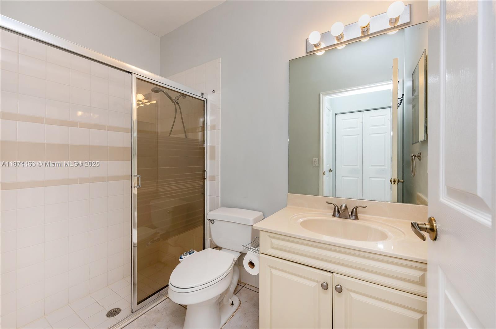 Photo of 1571 Seagrape Way  (1571), Hollywood, Florida, 33019 - 