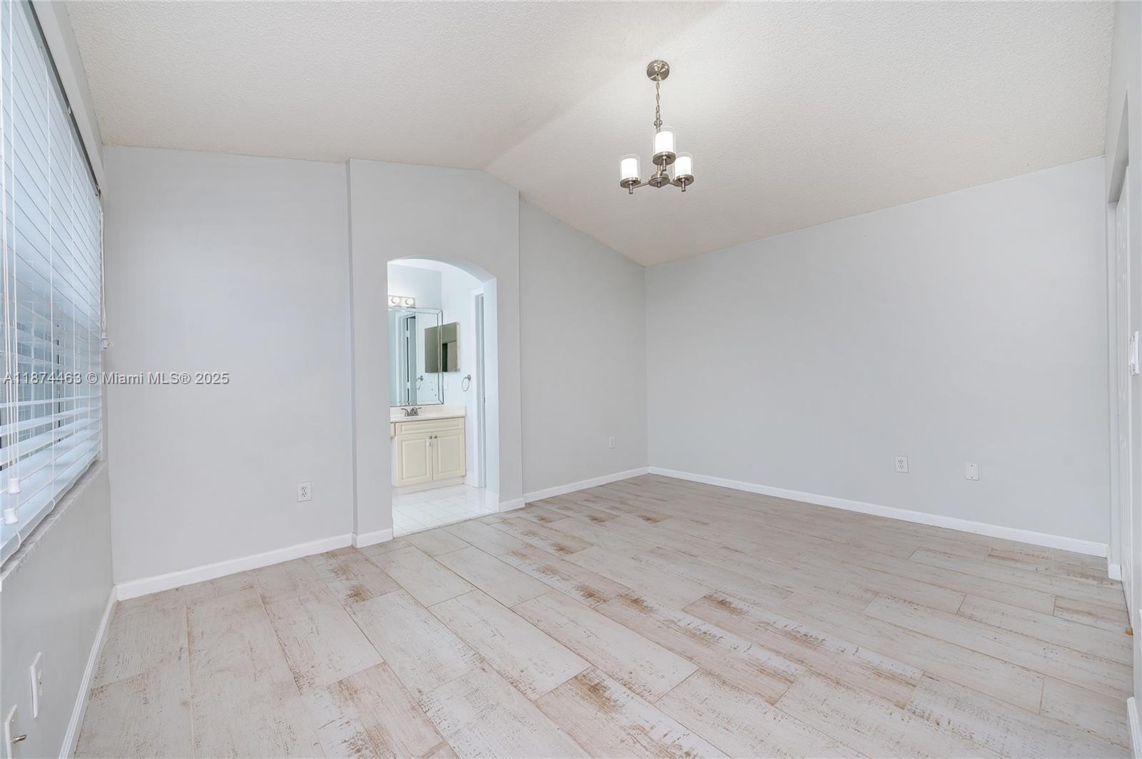 Photo of 1571 Seagrape Way  (1571), Hollywood, Florida, 33019 - 