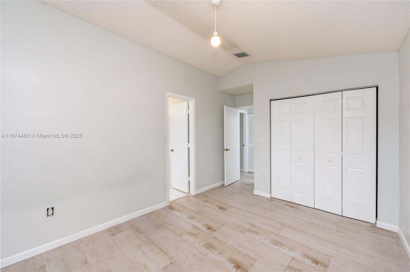 Photo of 1571 Seagrape Way  (1571), Hollywood, Florida, 33019 - 