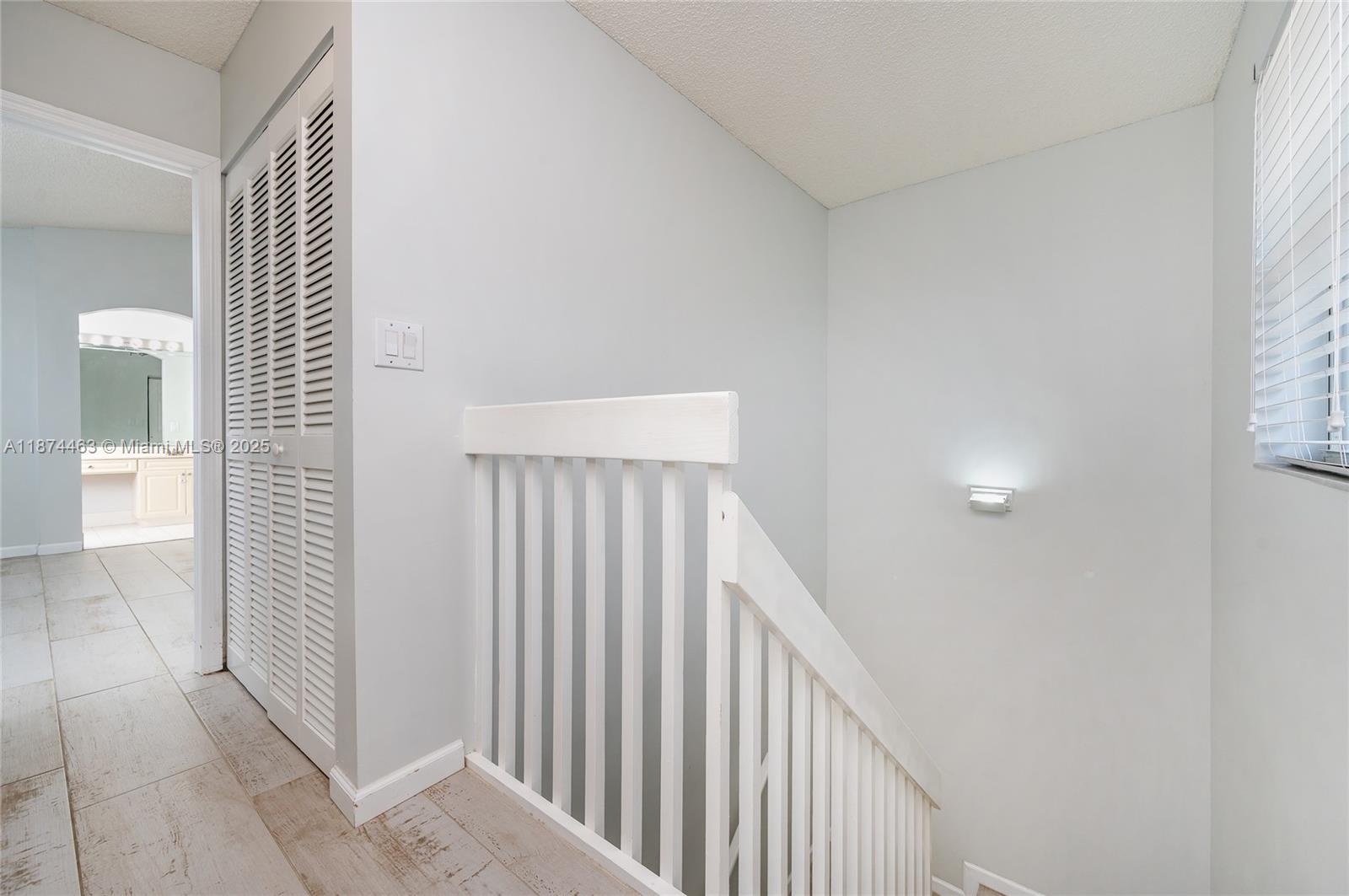Photo of 1571 Seagrape Way  (1571), Hollywood, Florida, 33019 - 