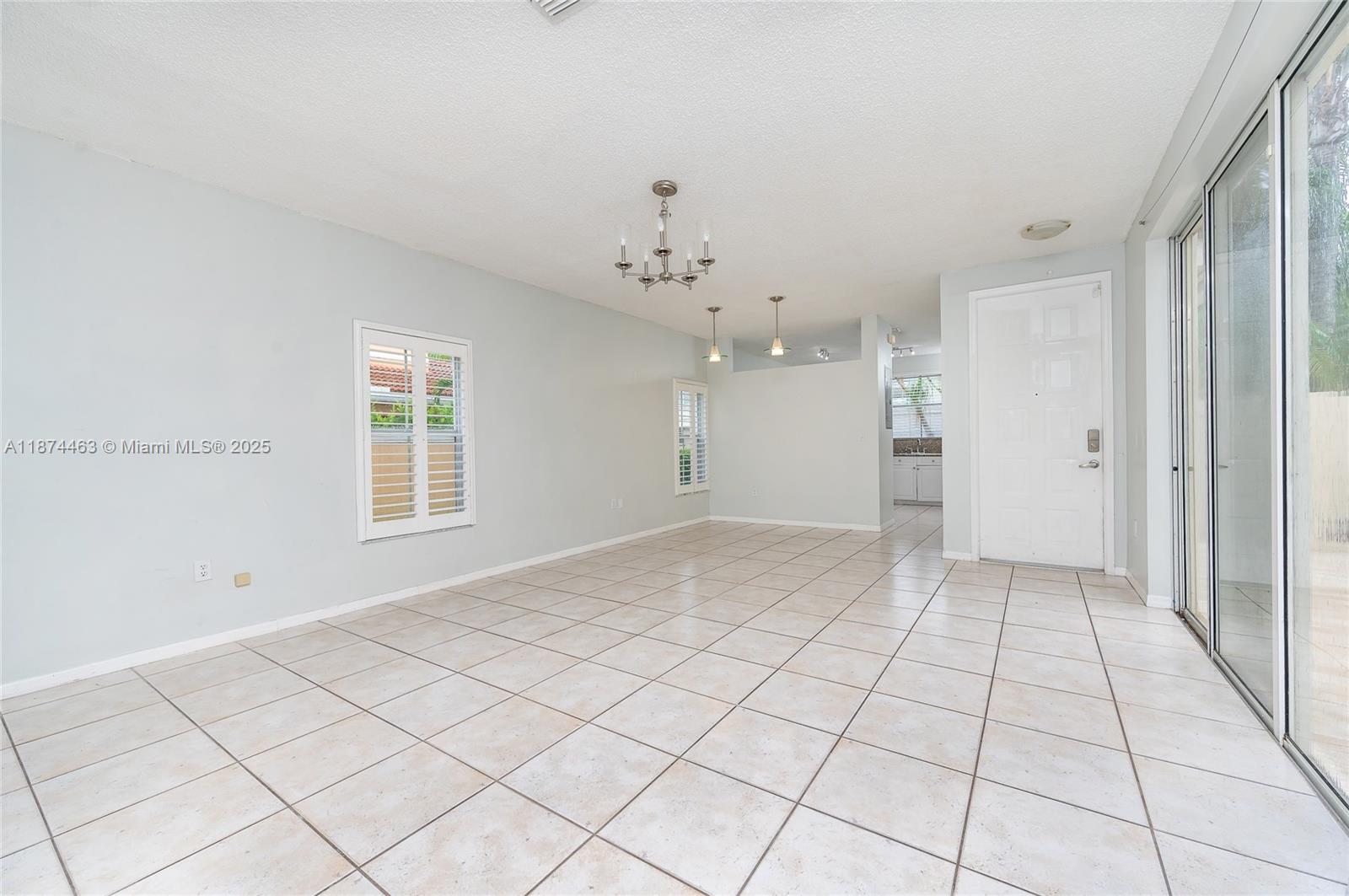 Photo of 1571 Seagrape Way  (1571), Hollywood, Florida, 33019 - 