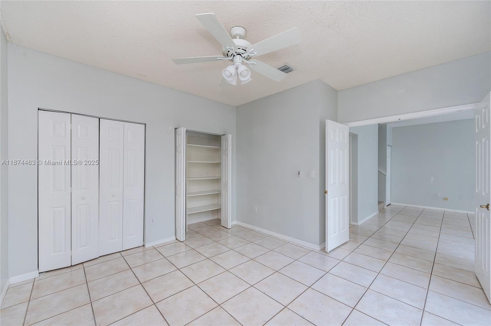 Photo of 1571 Seagrape Way  (1571), Hollywood, Florida, 33019 - 