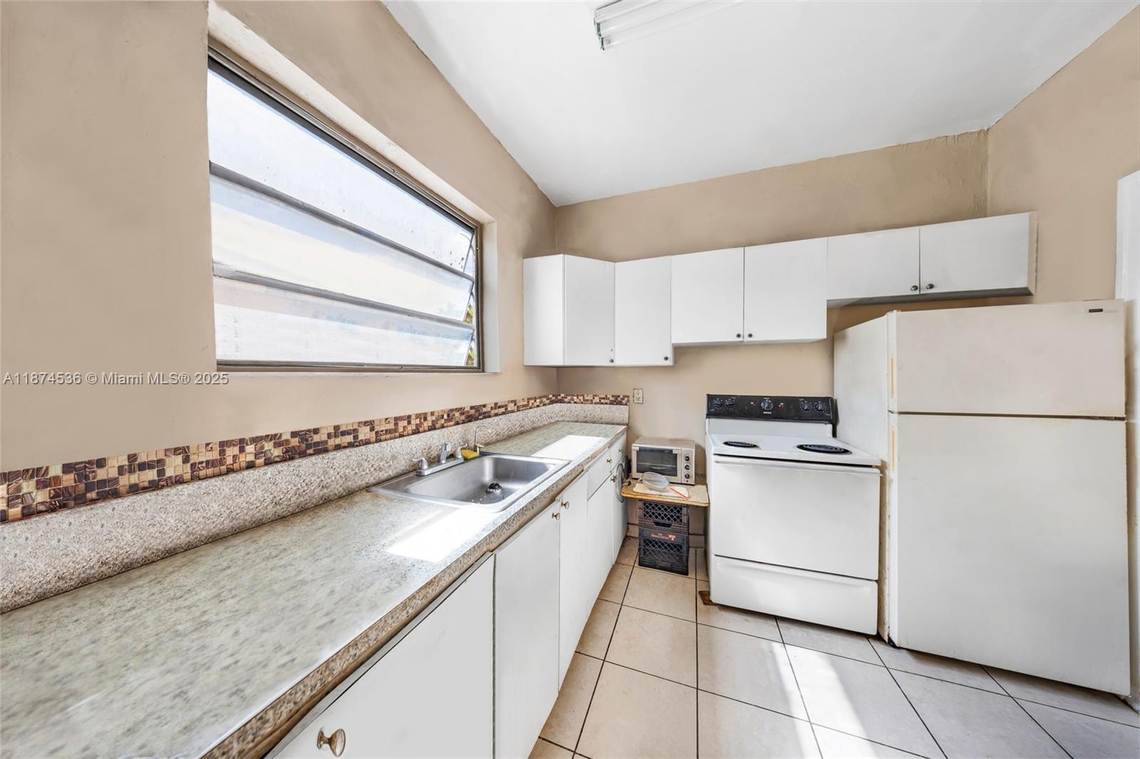   /   sq. ft. $ 2025-09-08 0 foto
