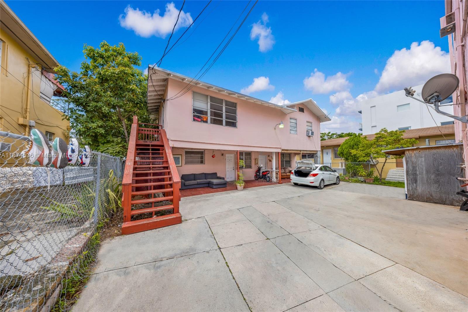   /   sq. ft. $ 2025-09-08 0 foto