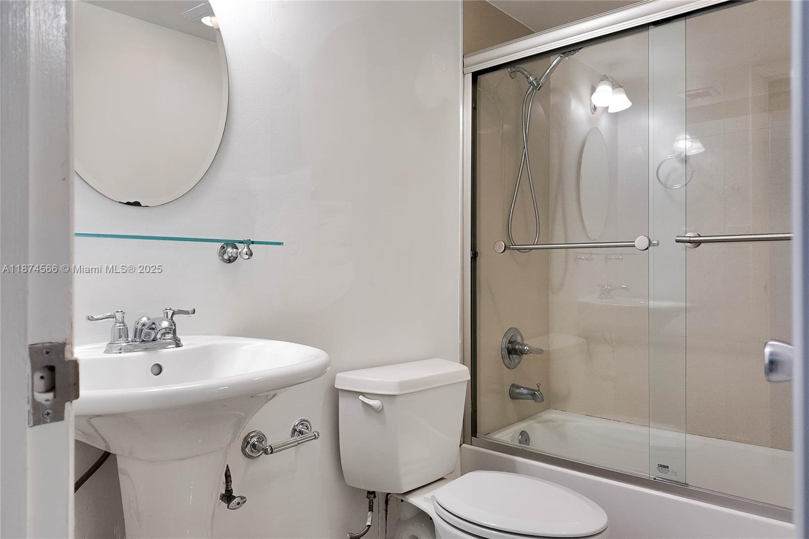 2C 1 / 2 870 sq. ft. $ 2025-09-08 0 Photo