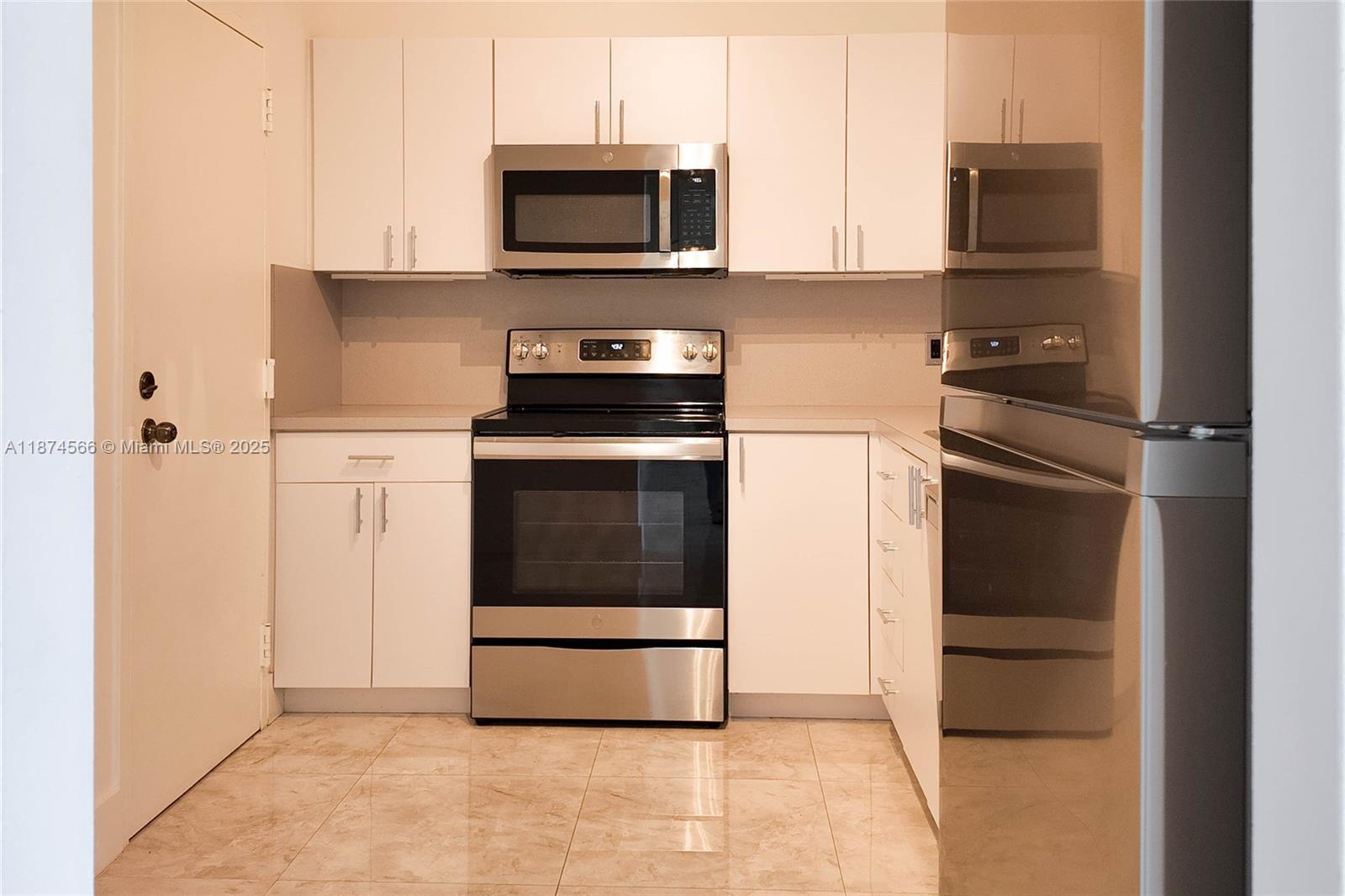 2C 1 / 2 870 sq. ft. $ 2025-09-08 0 Photo