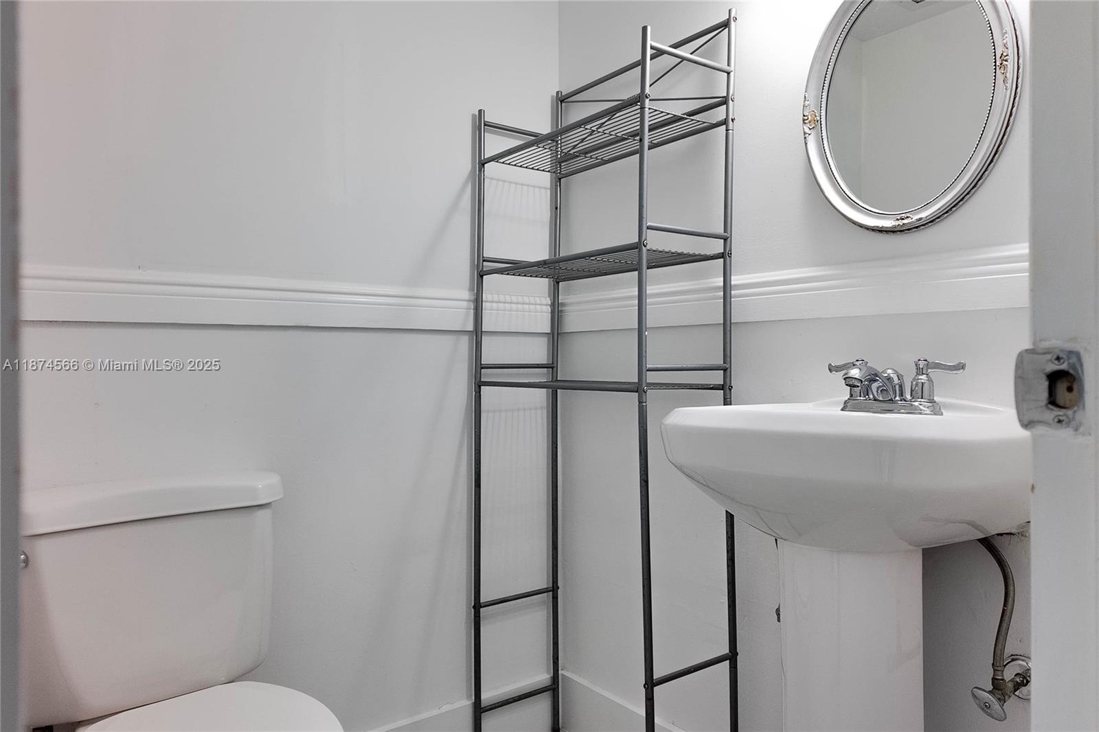 2C 1 / 2 870 sq. ft. $ 2025-09-08 0 Photo