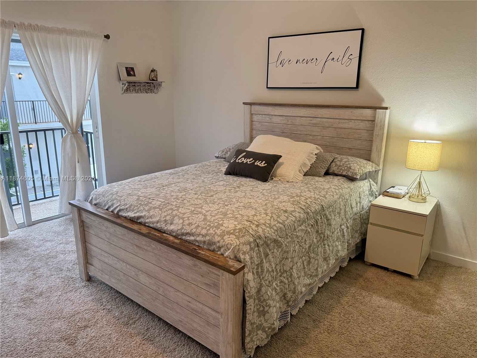 793 3 / 3 1712 sq. ft. $ 2025-09-08 0 Photo