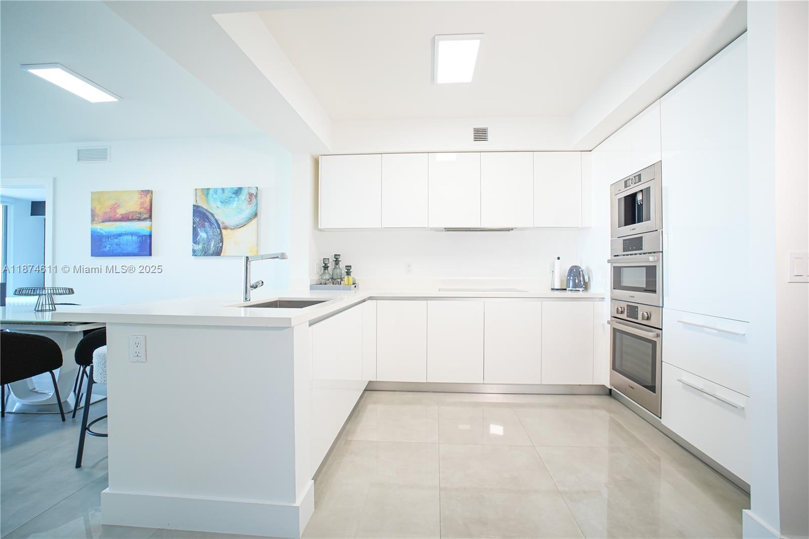 Ver detalles 4-1603 2 / 3 1524 sq. ft. $ 2025-09-08 0 foto