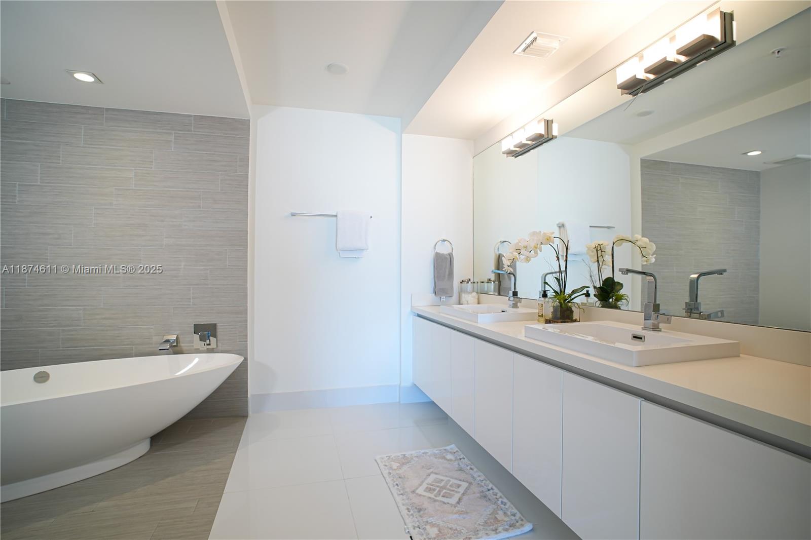Ver detalles 4-1603 2 / 3 1524 sq. ft. $ 2025-09-08 0 foto