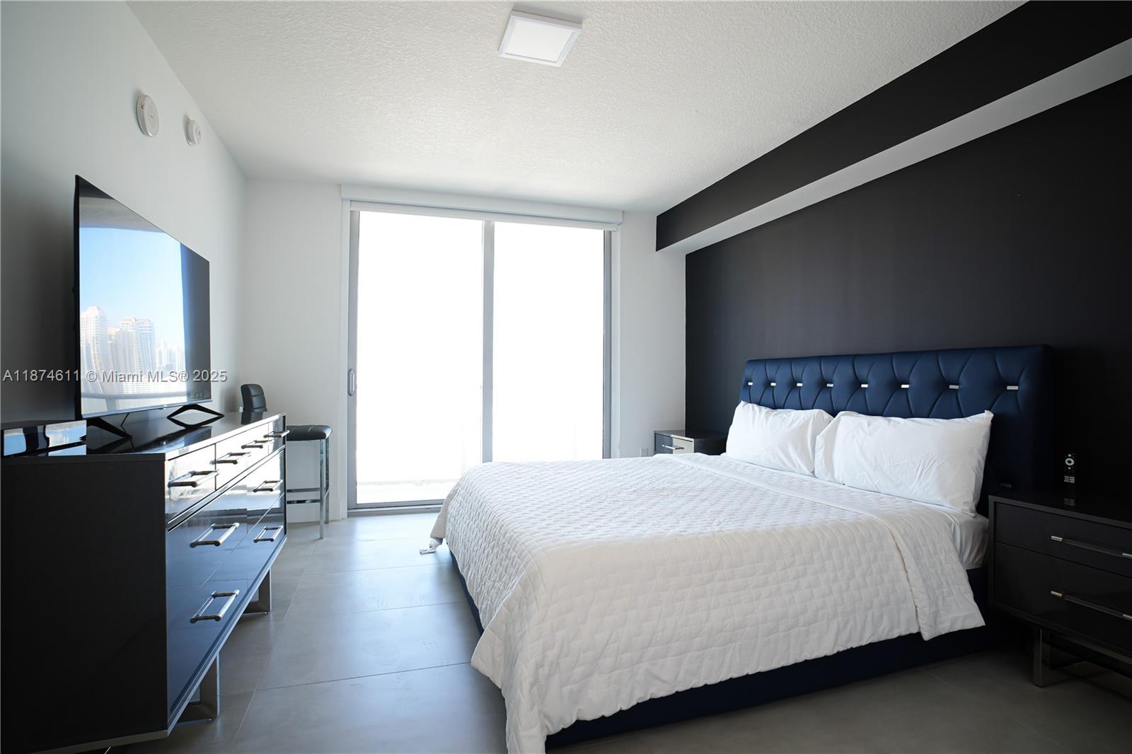 Ver detalles 4-1603 2 / 3 1524 sq. ft. $ 2025-09-08 0 foto