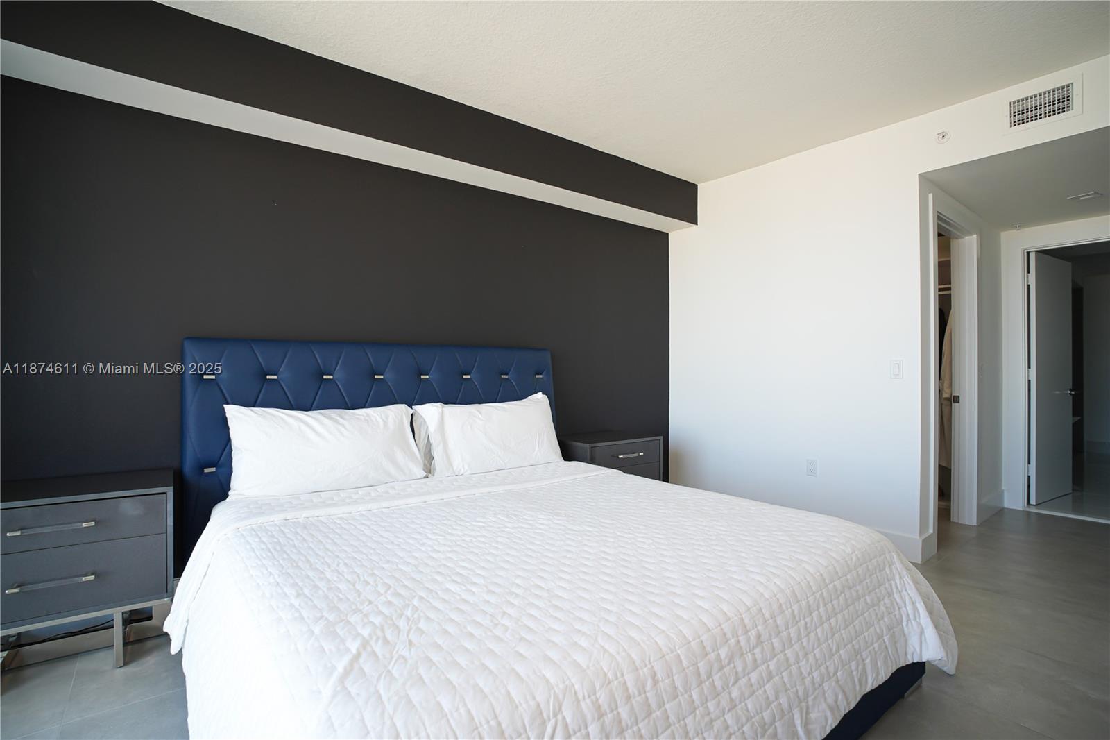 Ver detalles 4-1603 2 / 3 1524 sq. ft. $ 2025-09-08 0 foto