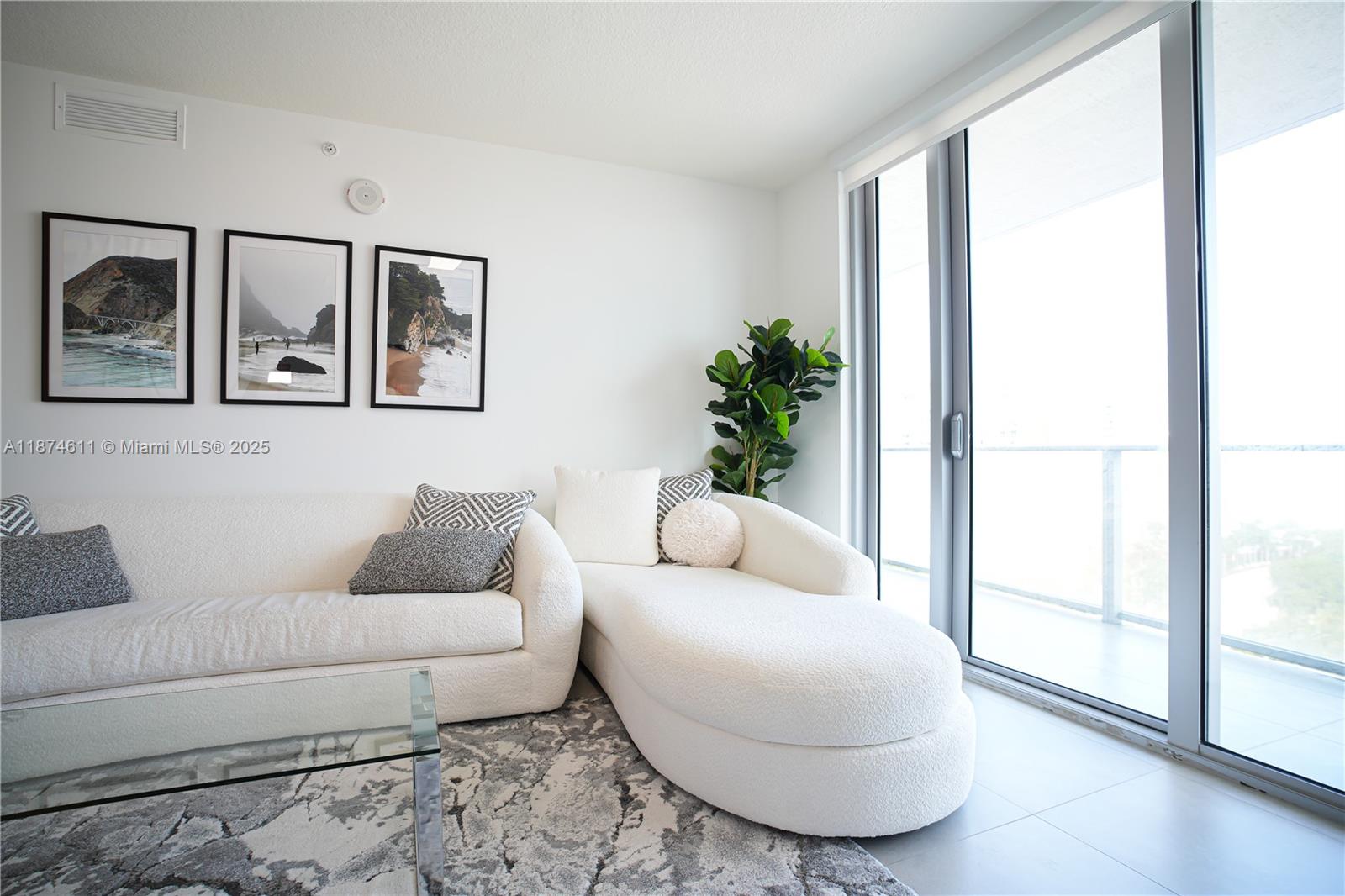 Ver detalles 4-1603 2 / 3 1524 sq. ft. $ 2025-09-08 0 foto