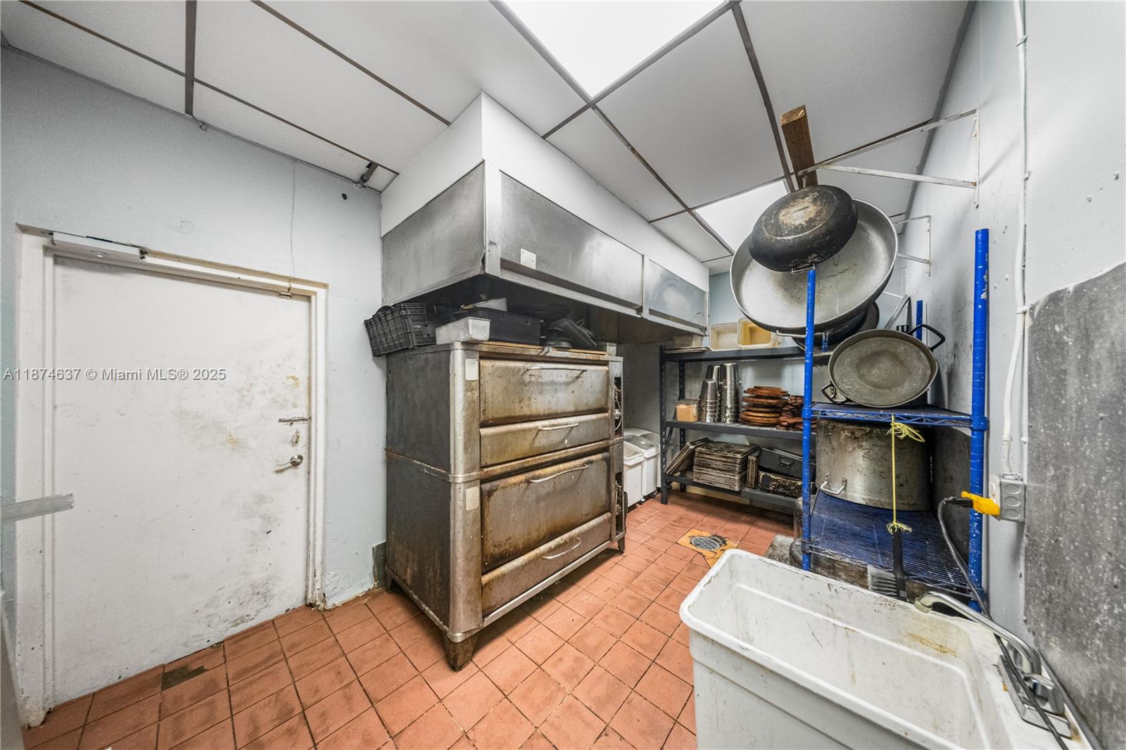 See details / sq. ft. $ 2025-09-08 0 Photo