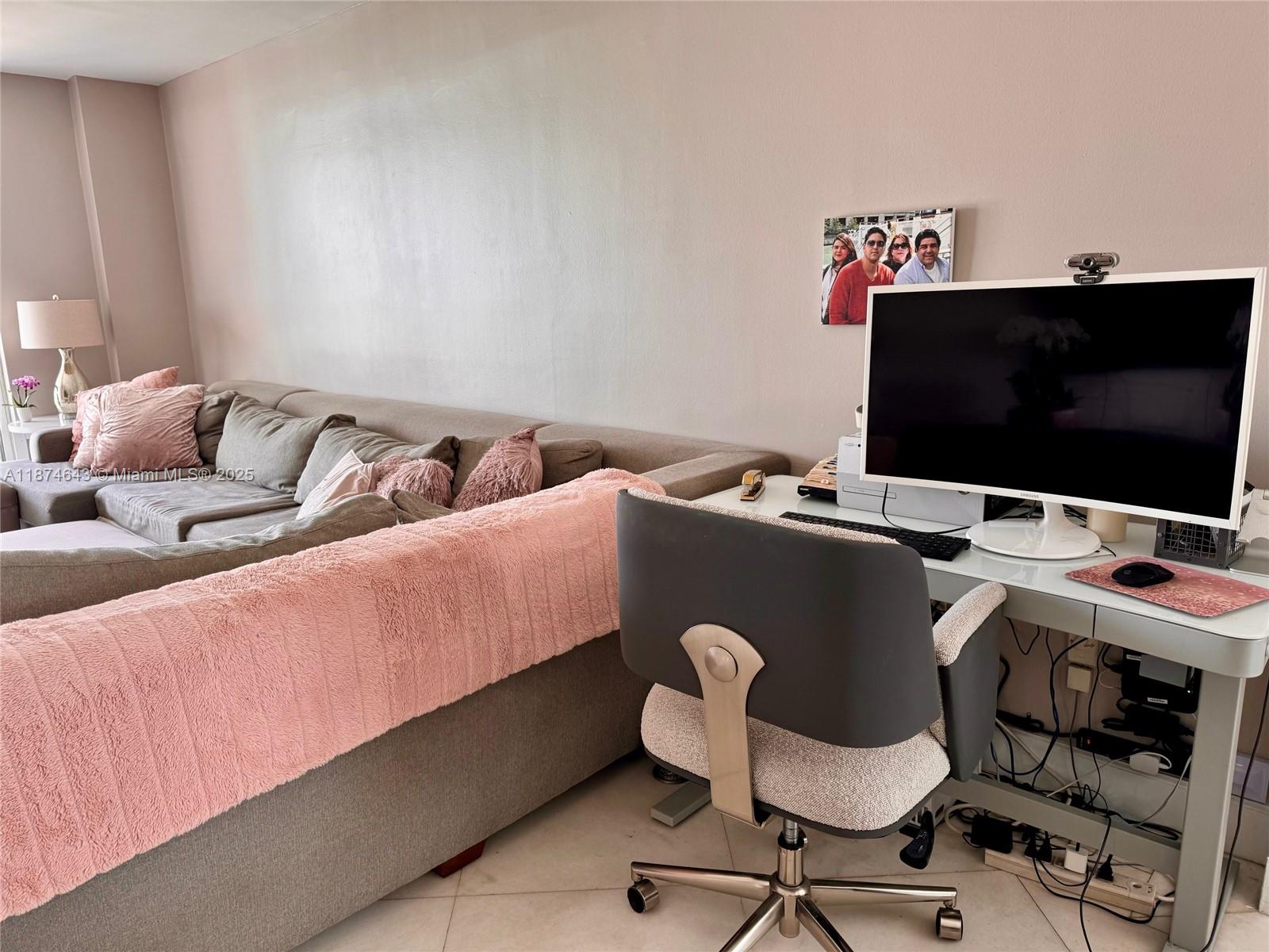 23A 2 / 2 1393 sq. ft. $ 2025-09-08 0 Photo