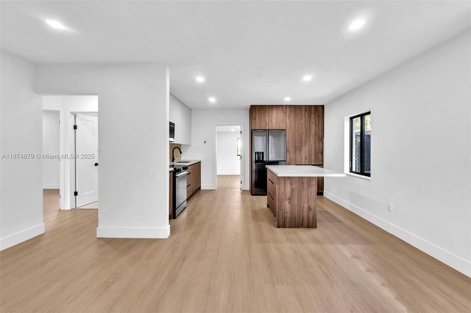 See details / 1856 sq. ft. $ 2025-09-08 0 Photo
