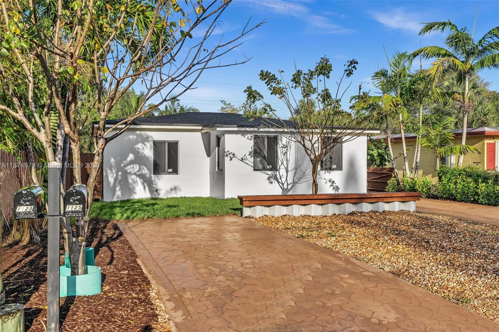 See details / 1856 sq. ft. $ 2025-09-08 0 Photo