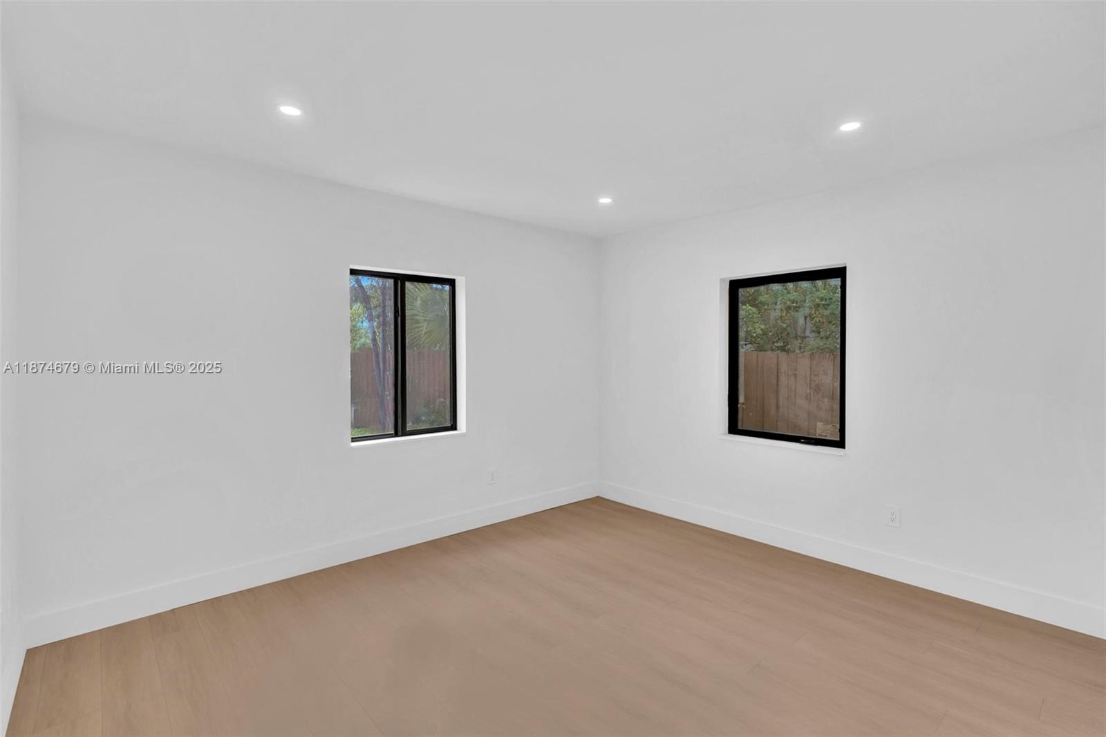 See details / 1856 sq. ft. $ 2025-09-08 0 Photo