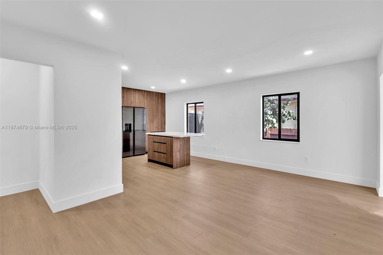 See details / 1856 sq. ft. $ 2025-09-08 0 Photo
