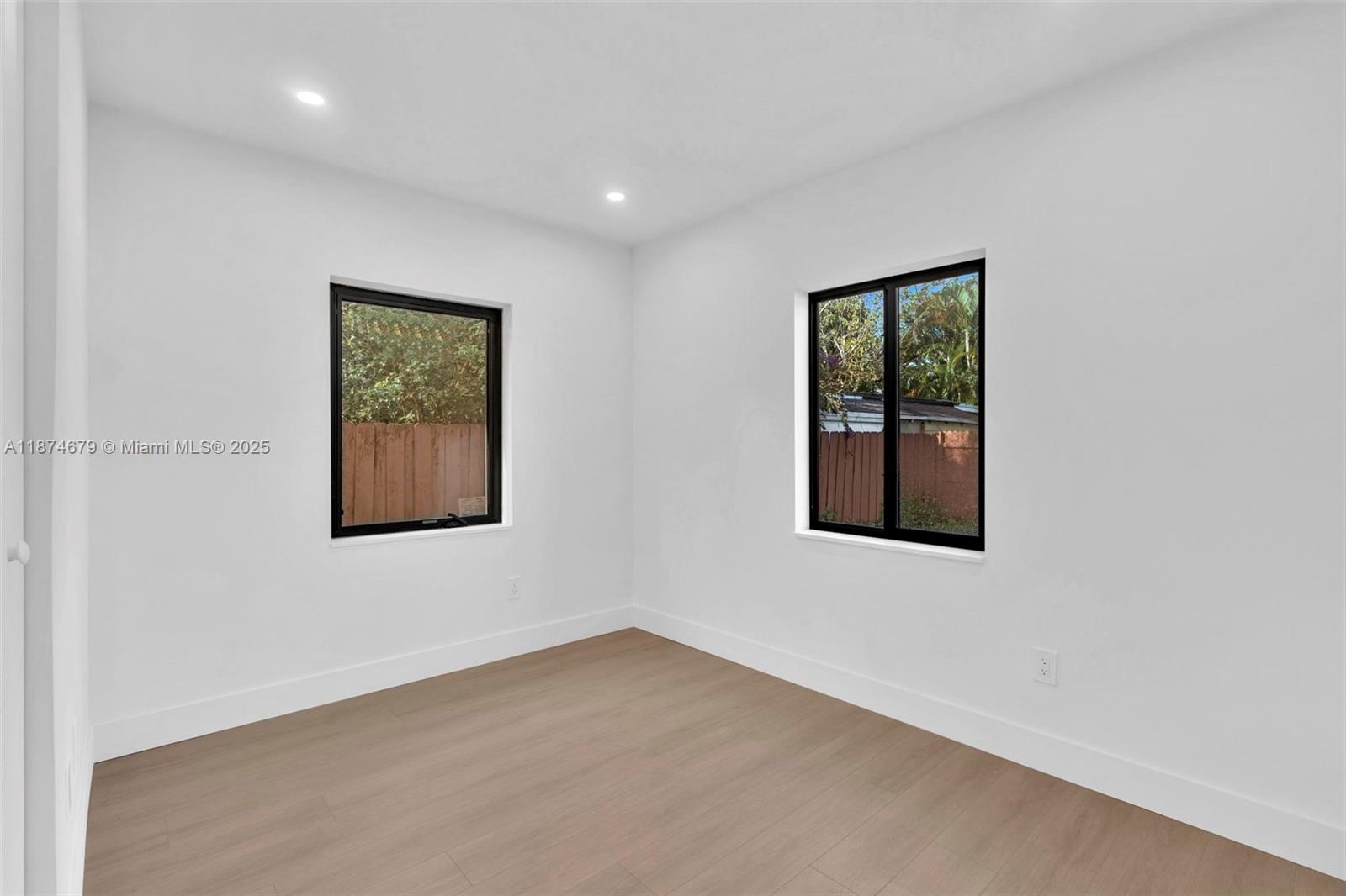 See details / 1856 sq. ft. $ 2025-09-08 0 Photo