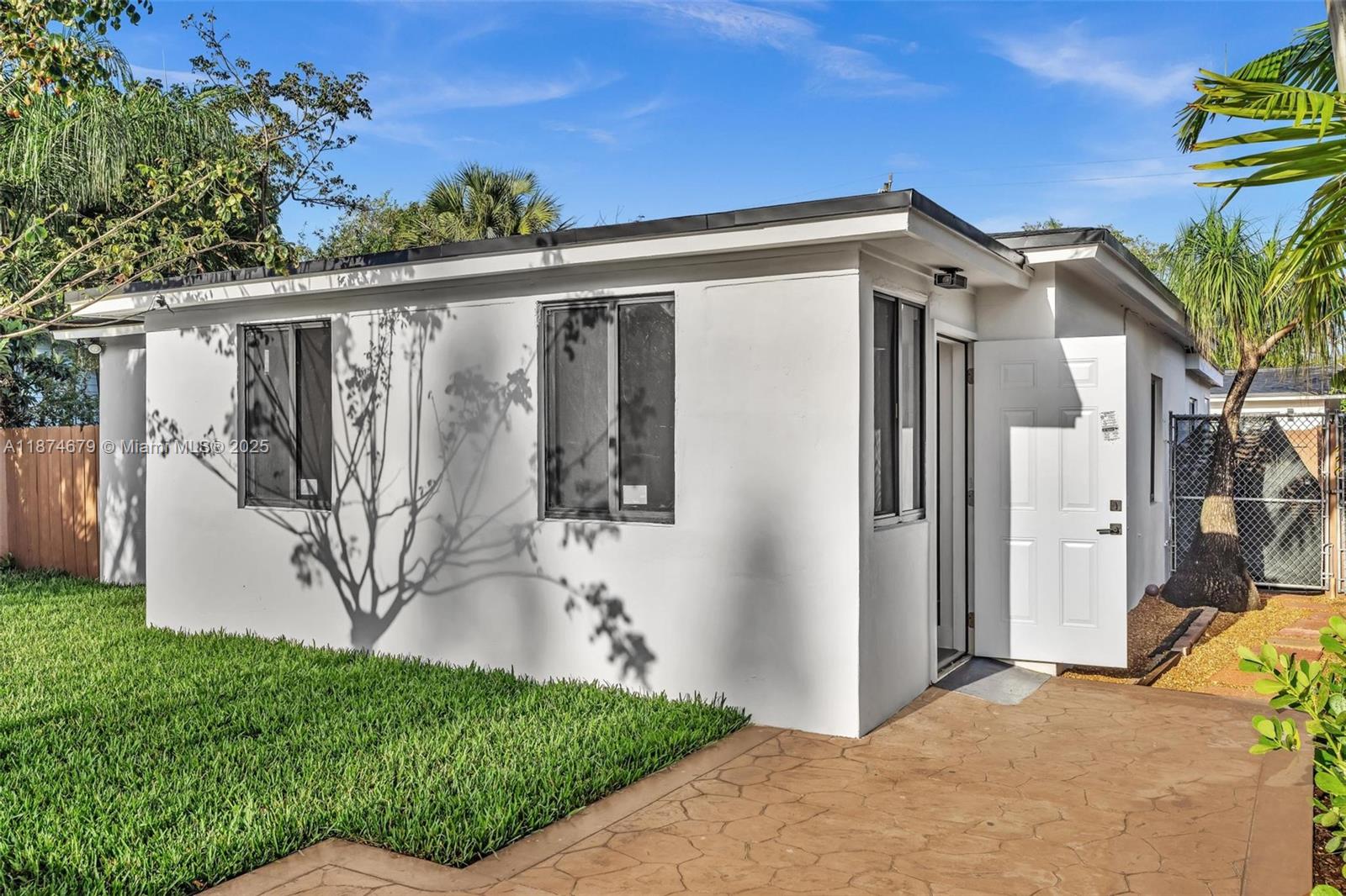 See details / 1856 sq. ft. $ 2025-09-08 0 Photo