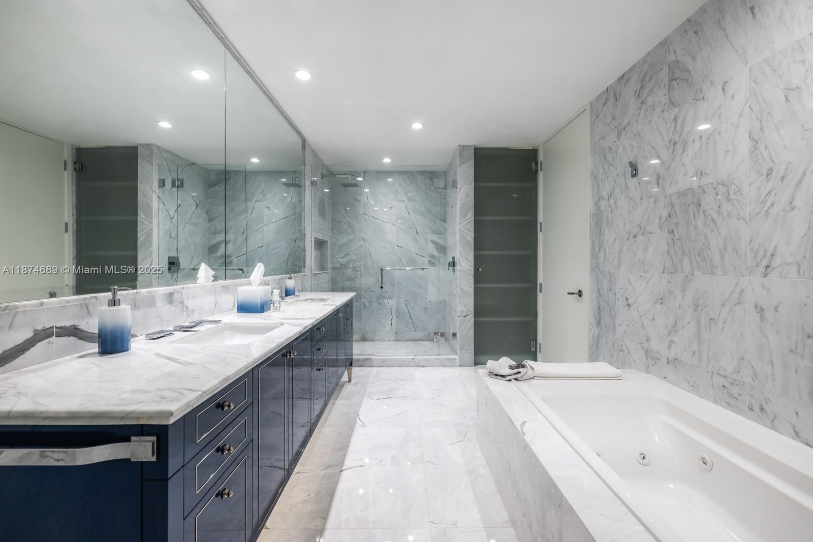 403 3 / 5 3168 sq. ft. $ 2025-09-08 0 Photo