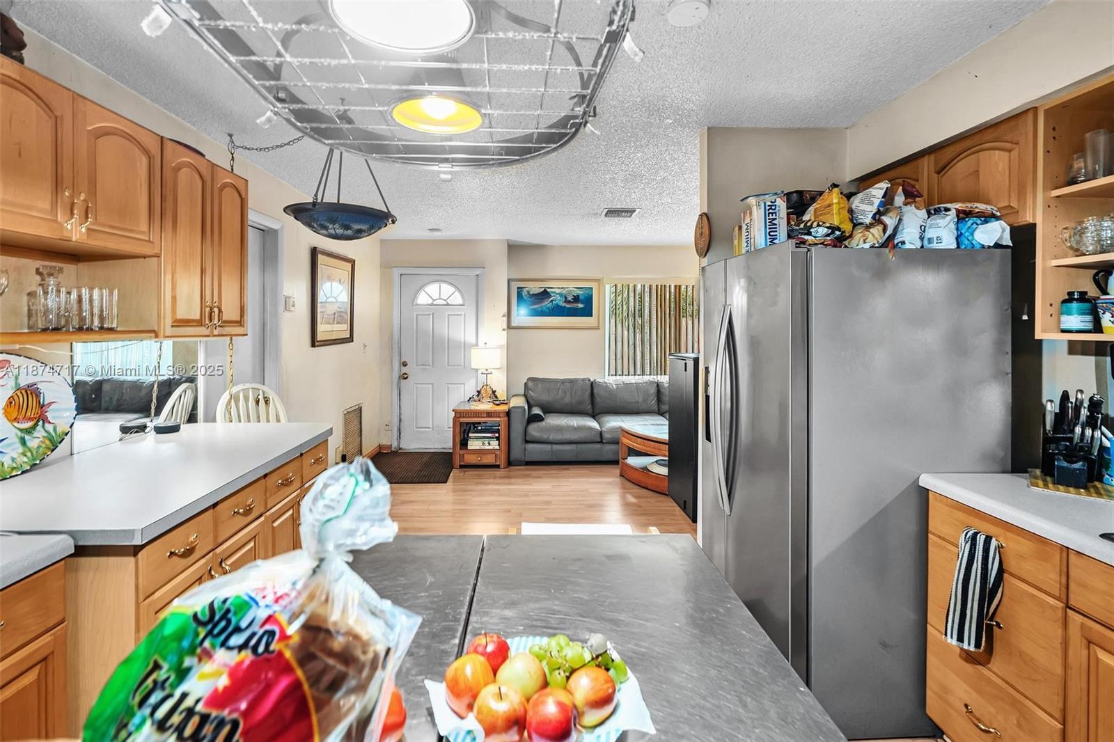 See details / 1798 sq. ft. $ 2025-09-08 0 Photo
