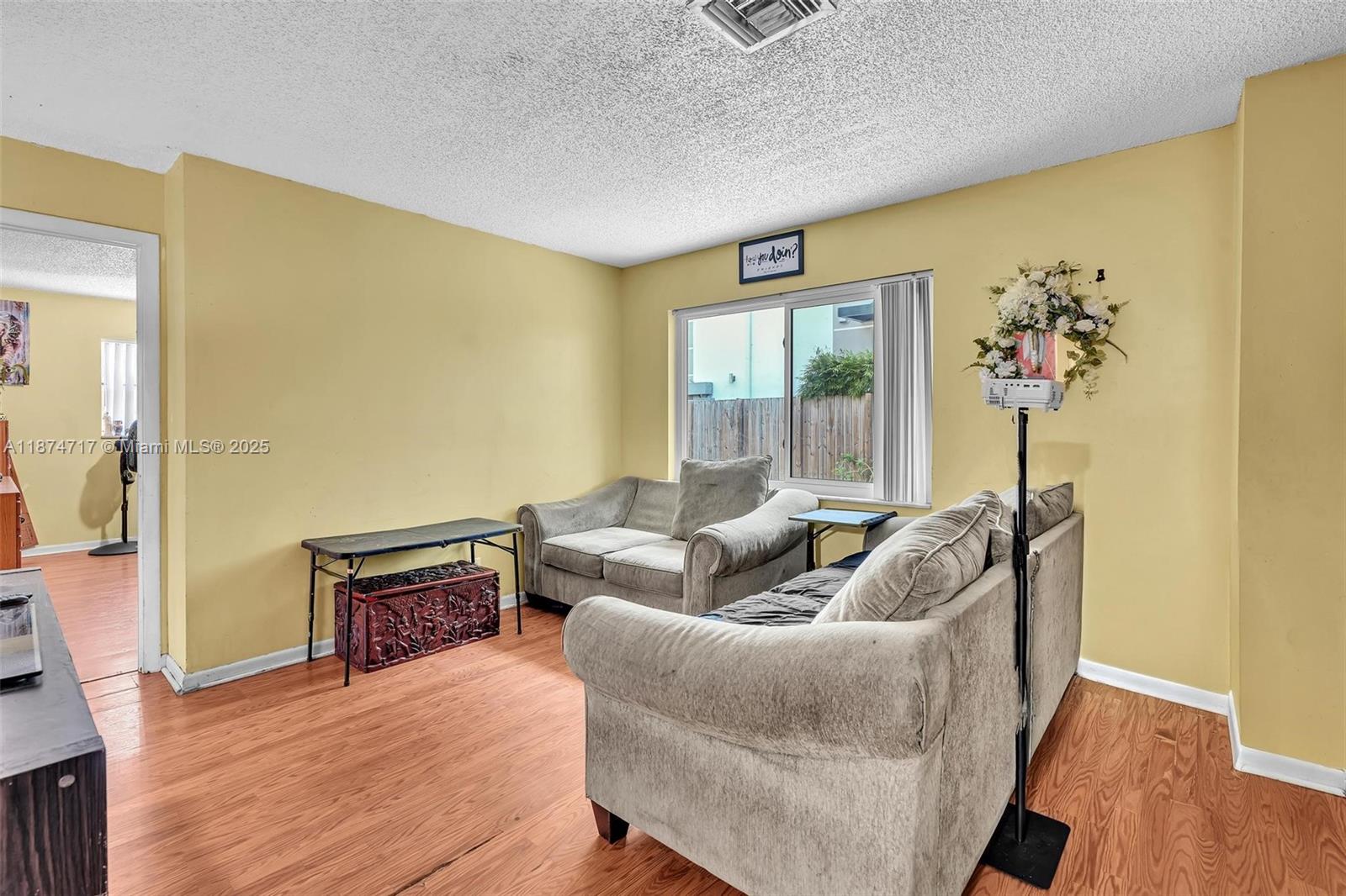 See details / 1798 sq. ft. $ 2025-09-08 0 Photo