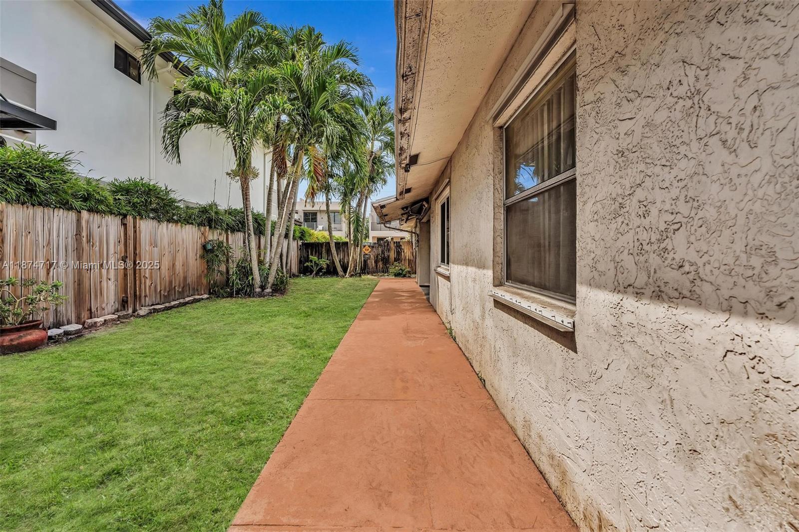 See details / 1798 sq. ft. $ 2025-09-08 0 Photo