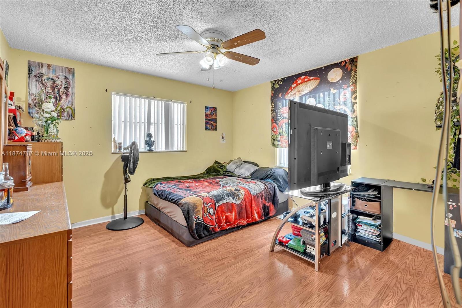 See details / 1798 sq. ft. $ 2025-09-08 0 Photo