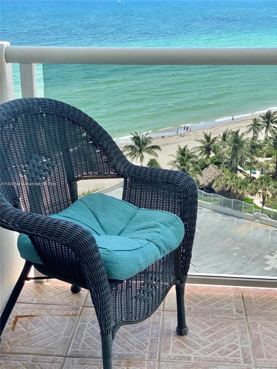 Photo of 3725 Ocean Dr  #1410, Hollywood, Florida, 33019 - 