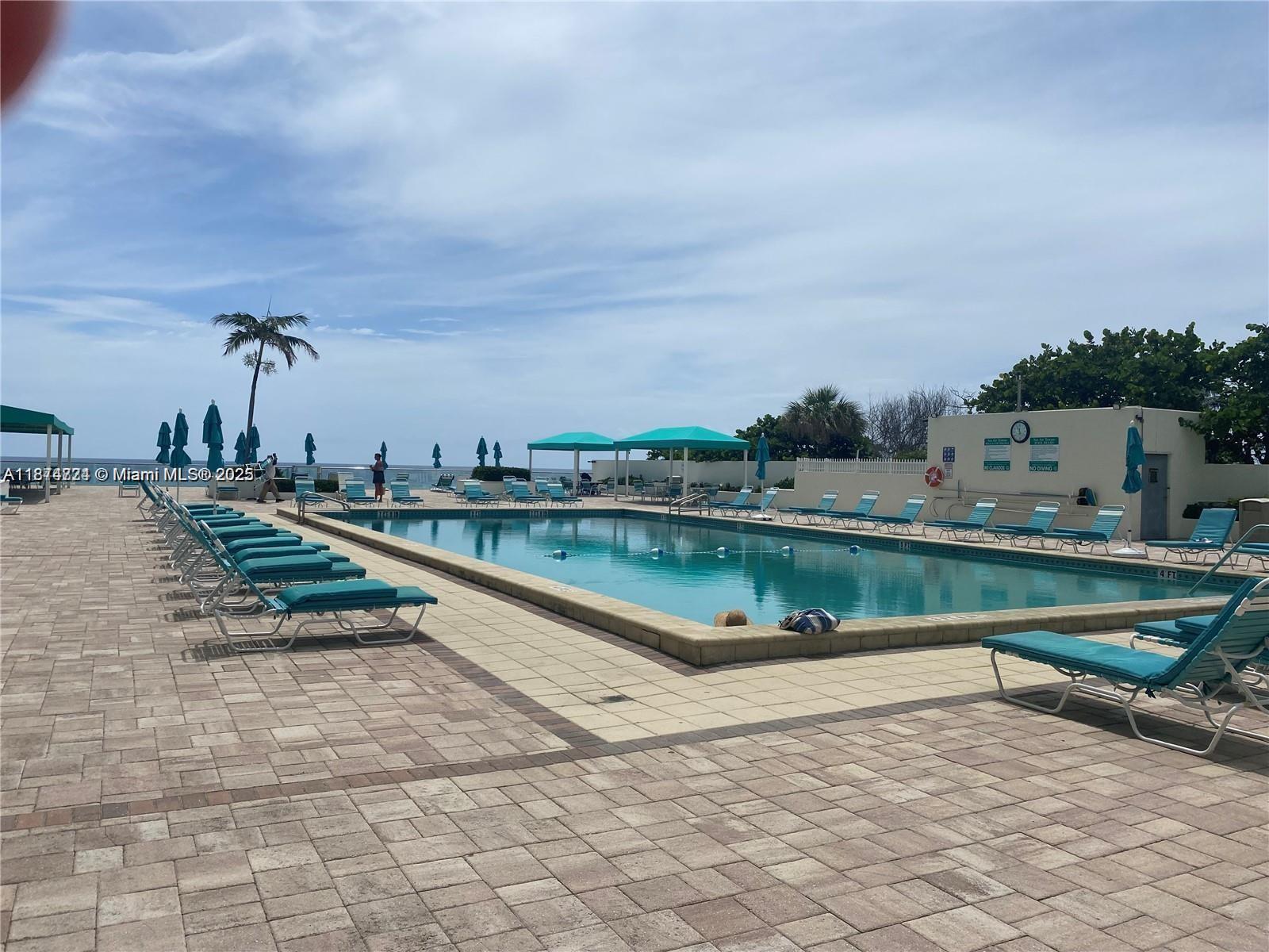 Photo of 3725 Ocean Dr  #1410, Hollywood, Florida, 33019 - 