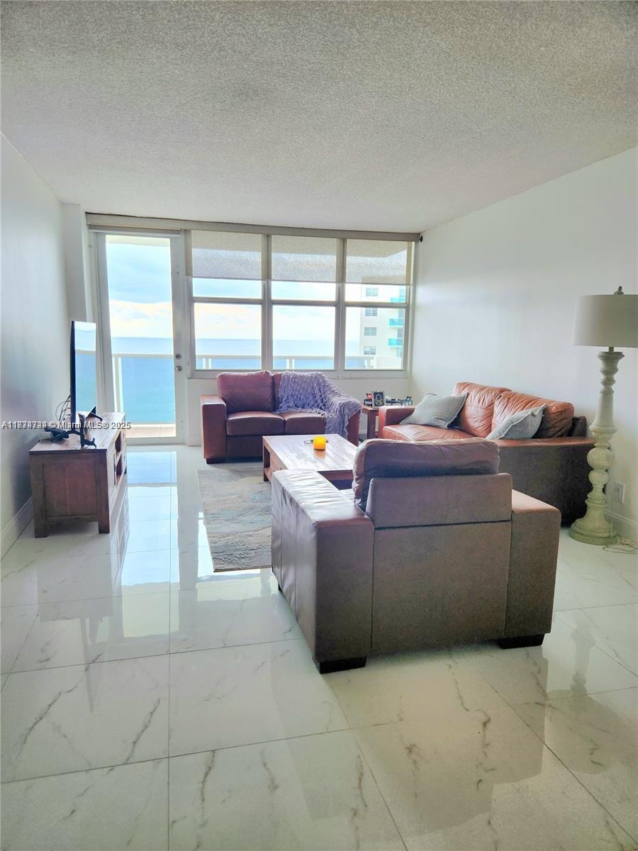 Photo of 3725 Ocean Dr #1410, Hollywood, Florida, 33019 -