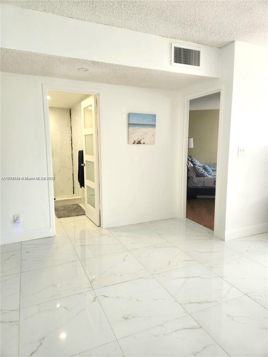 Photo of 3725 Ocean Dr  #1410, Hollywood, Florida, 33019 - 