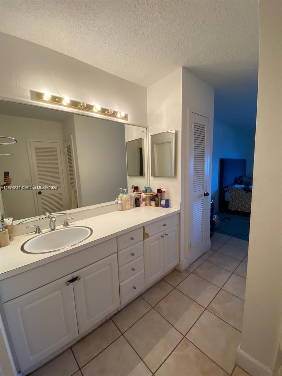 Photo of 2030 Ocean Dr  #617, Hallandale Beach, Florida, 33009 - 