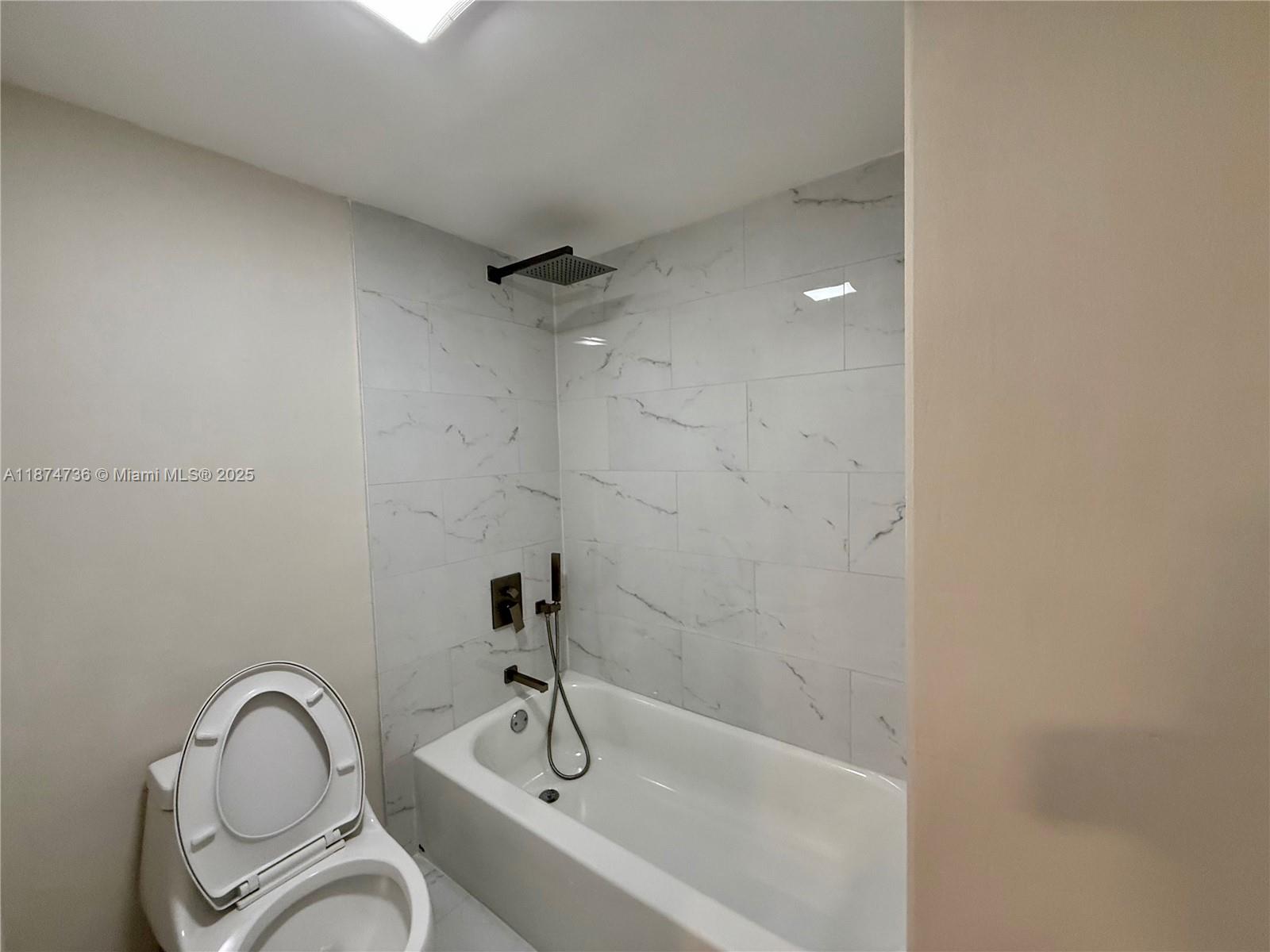 Photo of 20335 Country Club Dr  #1203, Aventura, Florida, 33180 - 