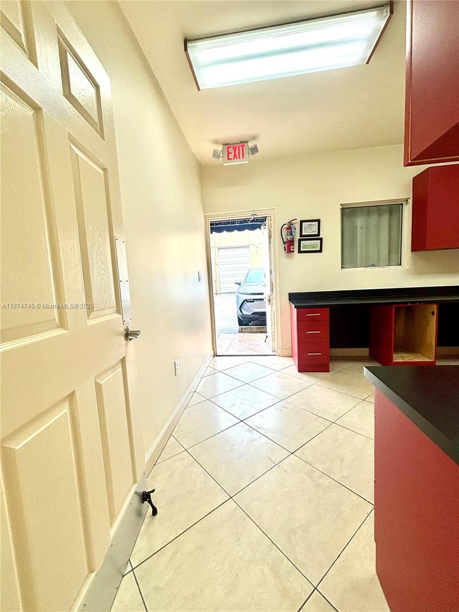 See details 14 / sq. ft. $ 2025-09-08 0 Photo