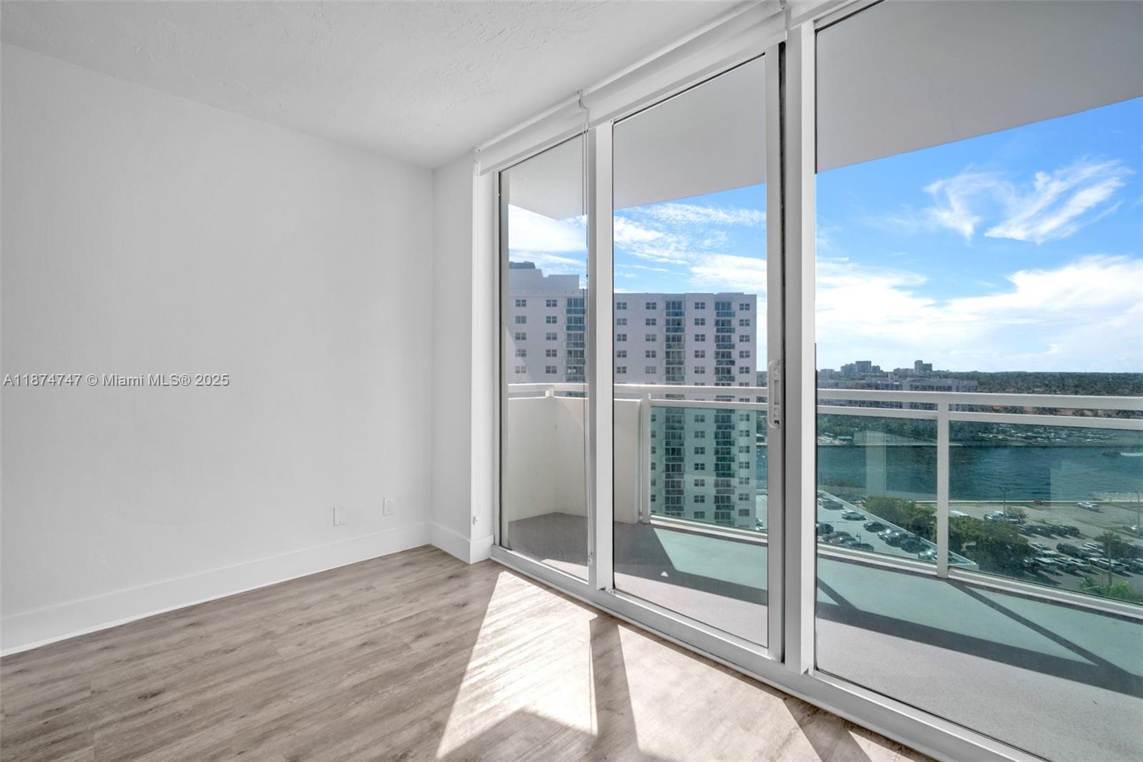 Photo of 3001 Ocean Dr #1231, Hollywood, Florida, 33019 -
