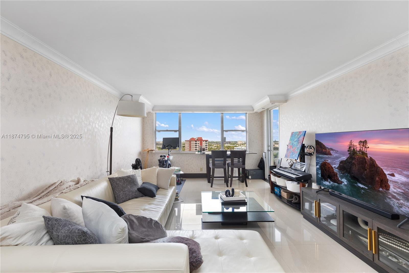 Photo of 3180 Ocean Dr  #1517, Hallandale Beach, Florida, 33009 - 