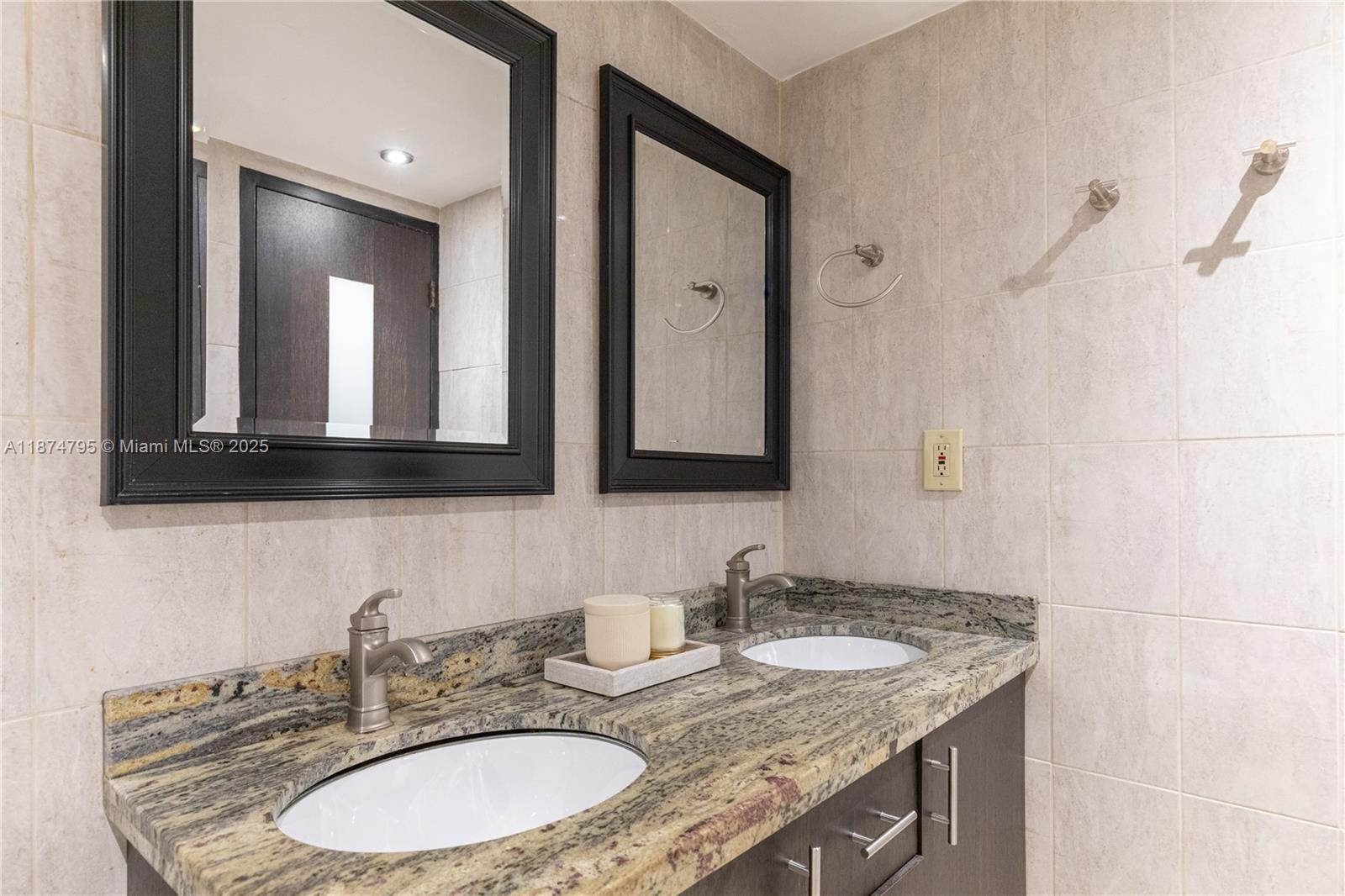 Photo of 3180 Ocean Dr  #1517, Hallandale Beach, Florida, 33009 - 